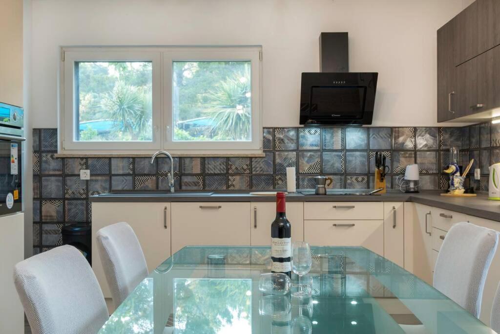 Predivan Novouredeni Apartman U Blizini Mora Banjole Zewnętrze zdjęcie